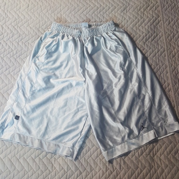 grey jordan basketball shorts